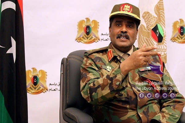 الناطق العسكري :ميليشيات الوفاق اخترقت الهدنة مجدداً - المتحدث الرسمي باسم الجيش الوطني اللواء أحمد المسماري