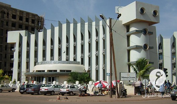 بوركينا فاسو تفض الشراكة مع ليبيا.. وتعلن "تأميم" المصرف التجاري